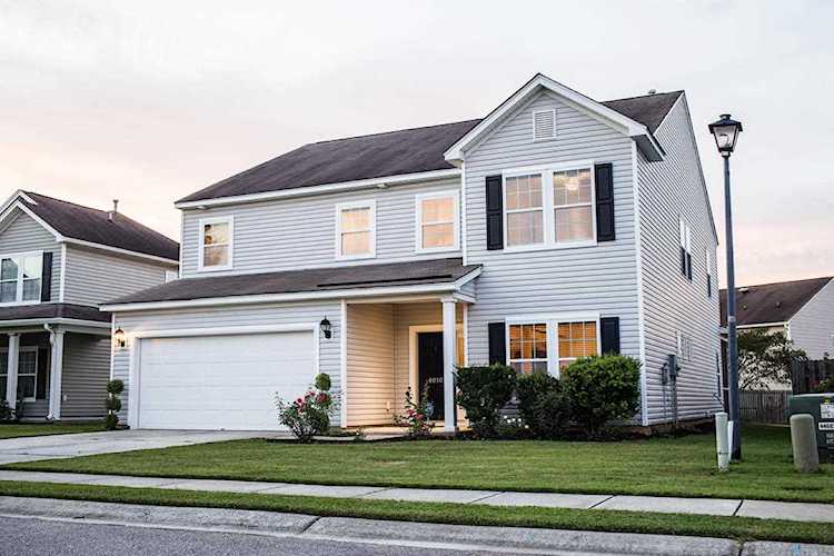 6010 Snead Ln Summerville, SC 29483