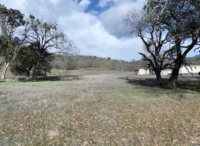 11950 Blackwell Rd Central Point, OR 97502