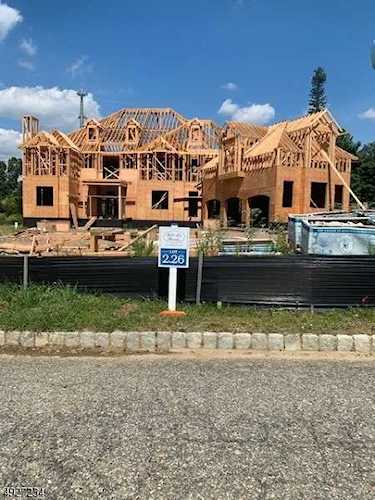 73 Lafayette Dr Livingston Twp., NJ 07039