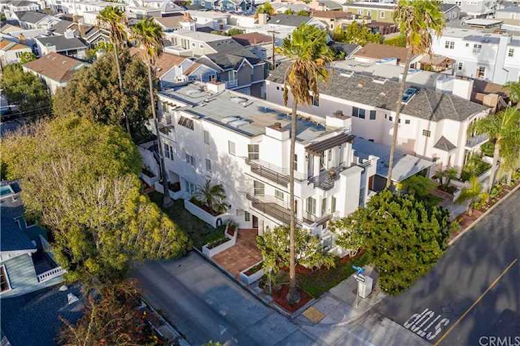 200 Ingleside Drive Manhattan Beach, CA 90266