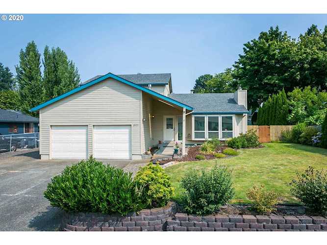2475 SE Willow Dr Hillsboro, OR 97123