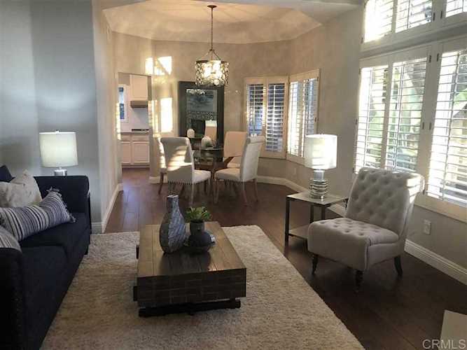 5804 Caminito Empresa La Jolla, CA 92037