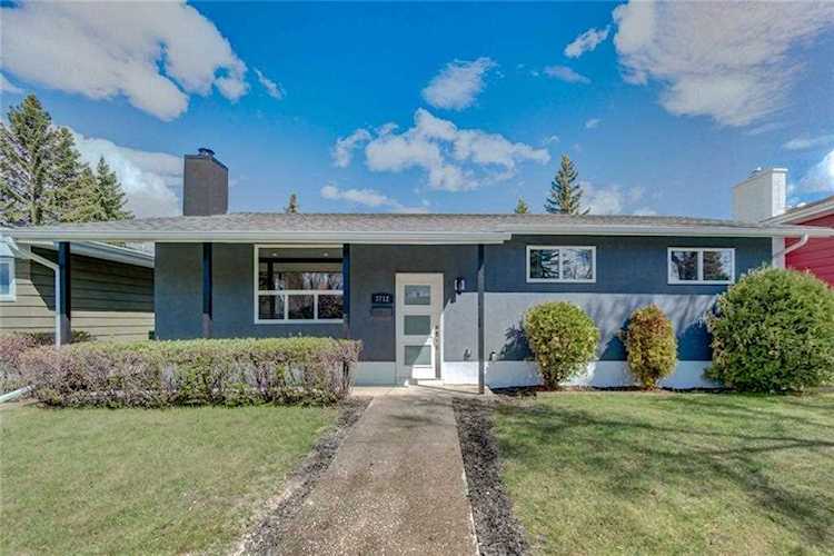 3712 54 Avenue SW Calgary, AB T3E 5H4