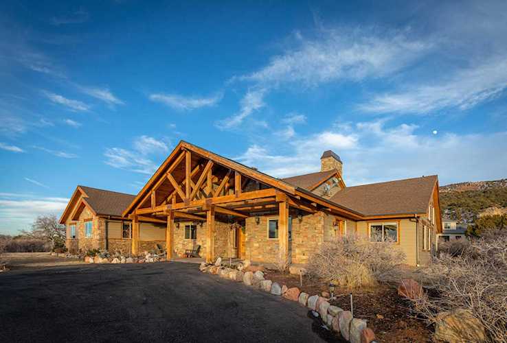 1923 Tu-Ee Trl New Harmony, UT 84757