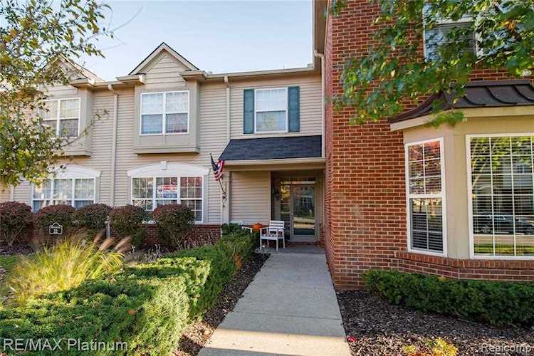 4445 Aster Blvd Genoa Twp, MI 48843