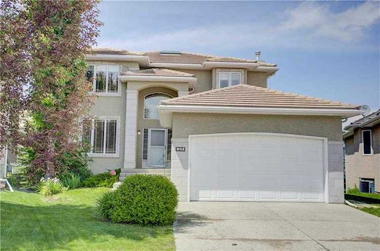 23 Hampstead Hill(s) NW Calgary, AB T3A 6G9