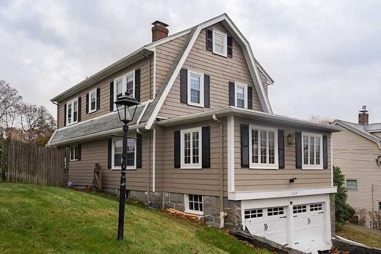 249 Pine St Quincy, MA 02170