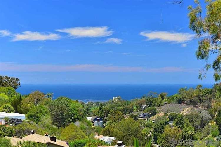 1747 El Paso Real La Jolla, CA 92037