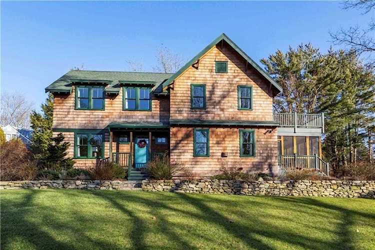 32 Gounod RD Westerly, RI 02891