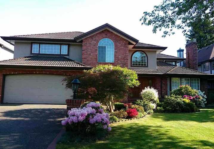 6838 Grant Place Burnaby, BC V5B 4X2