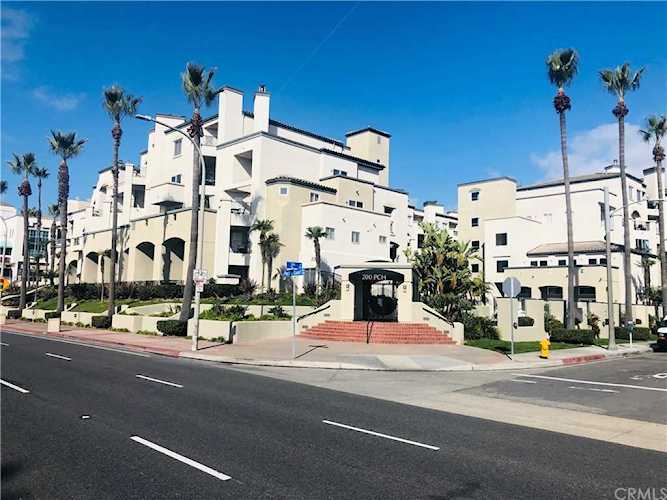 200 Pacific Coast Hwy Huntington Beach, CA 92648
