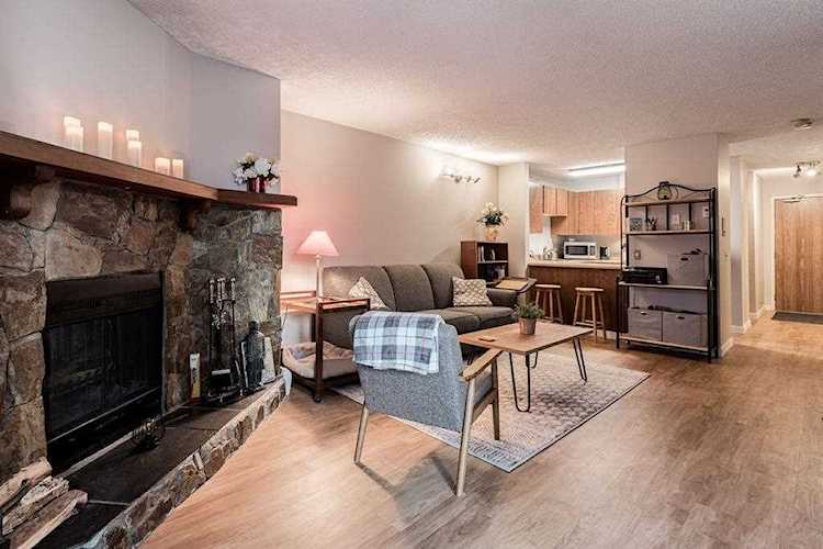 80 Glamis Drive SW #3209 Calgary, AB T3E 6T7