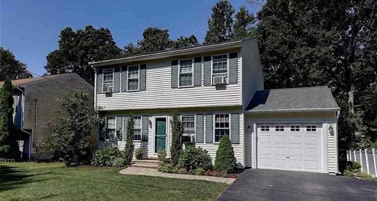 8 Meadowsweet TRL Narragansett, RI 02874