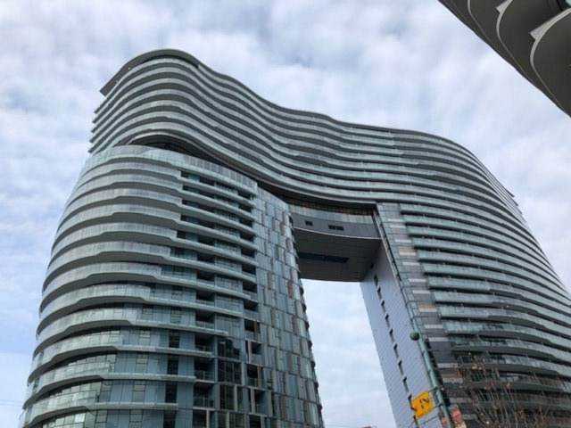 89 Nelson Street #2401 Vancouver, BC V6Z 3G7