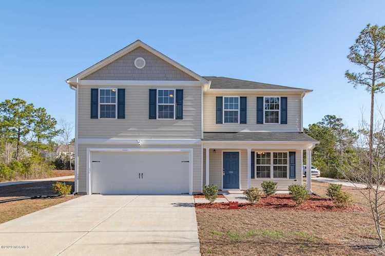 106 Chalet Road Holly Ridge, NC 28445