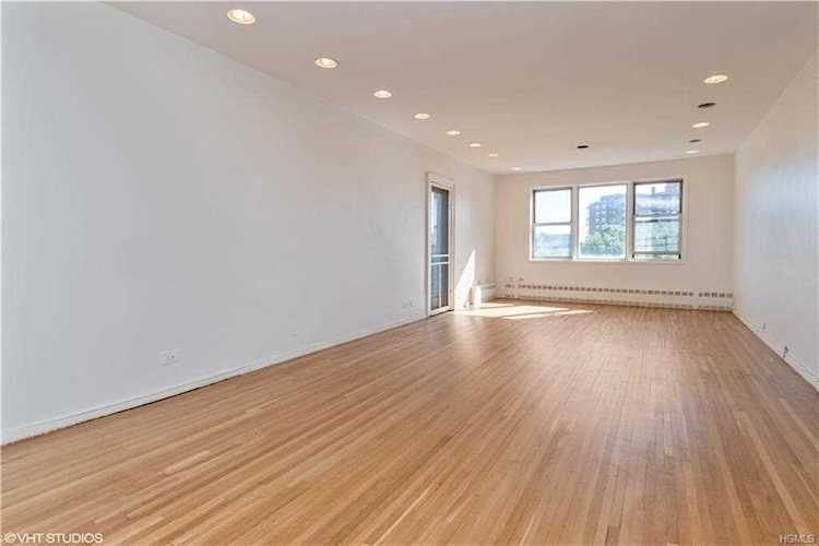 3701 Henry Hudson Parkway #7B Bronx, NY 10463