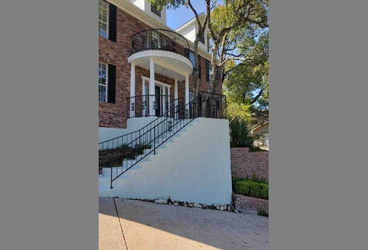 6300 Bon Terra Dr Austin, TX 78731