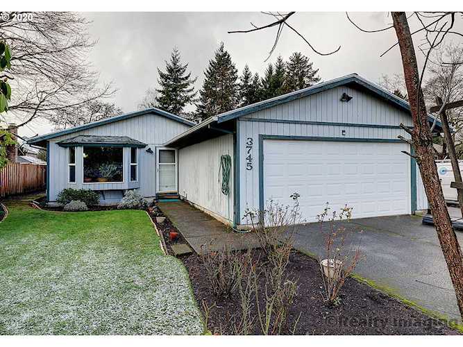 3745 SE 164th Ave Portland, OR 97236