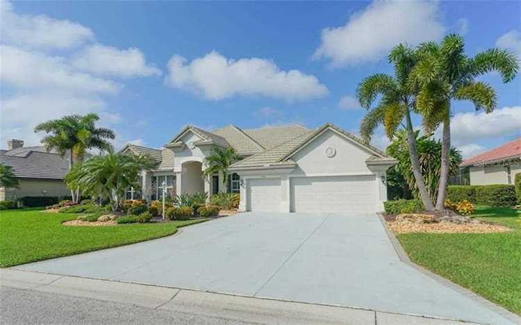 7946 Royal Birkdale Circle Lakewood Ranch, FL 34202