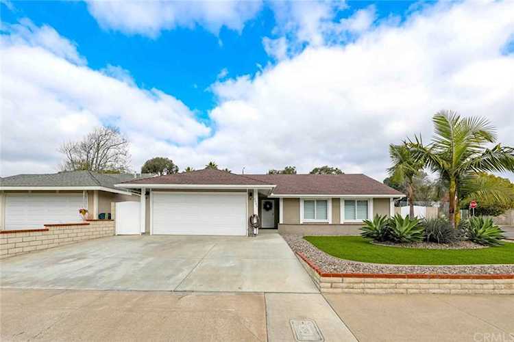 5651 Rogers Drive Huntington Beach, CA 92649