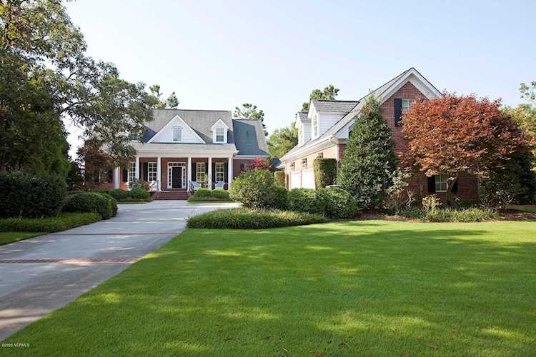 2122 Auburn Lane Wilmington, NC 28405
