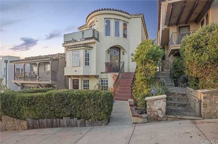 225 24th Street Manhattan Beach, CA 90266
