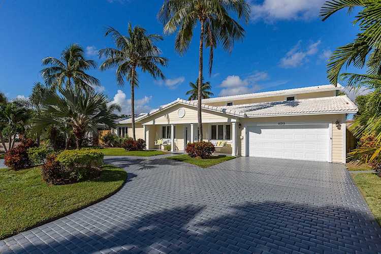 4011 NE 26Th Avenue Lighthouse Point, FL 33064