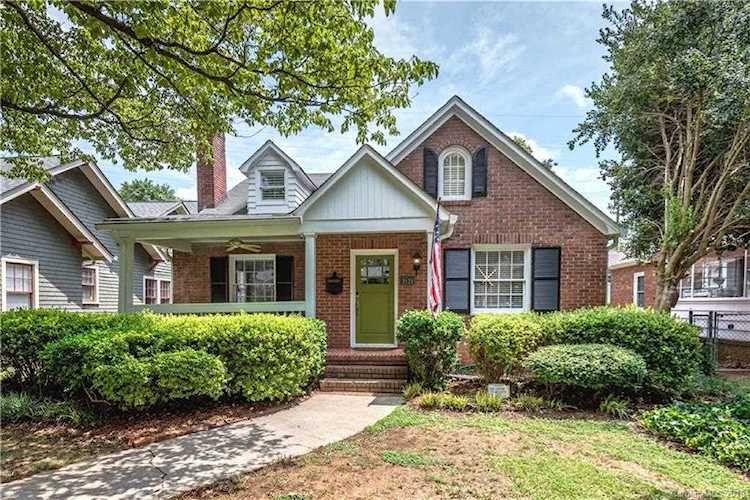 2121 Charlotte Dr Charlotte, NC 28203