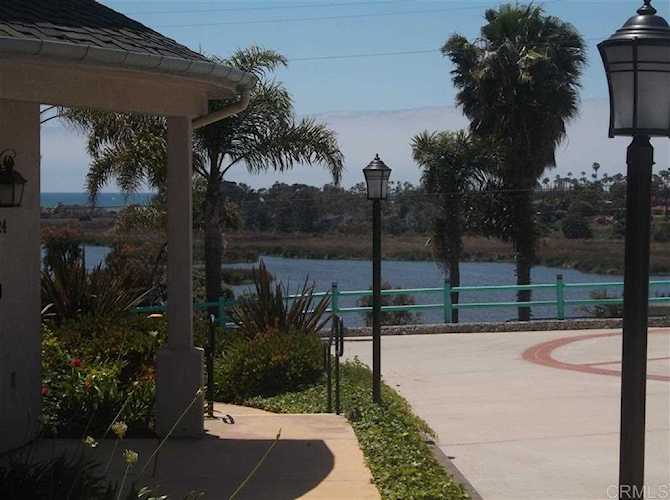 1120 Las Flores Carlsbad, CA 92008