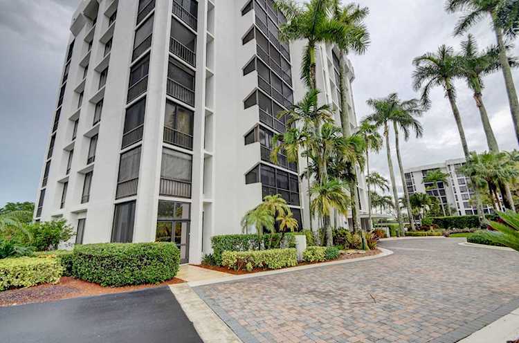 6797 Willow Wood Drive #6066 Boca Raton, FL 33434