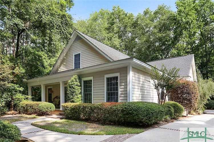 10 Steeplechase Ln Savannah, GA 31405