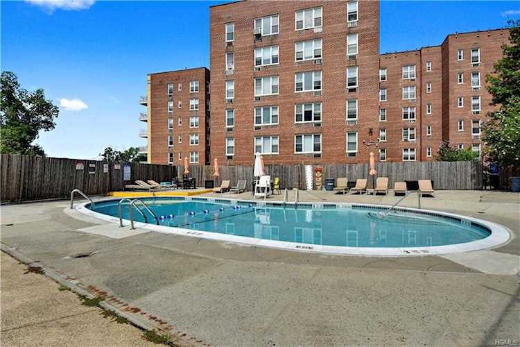 2390 Palisade Ave #2G Bronx, NY 10463