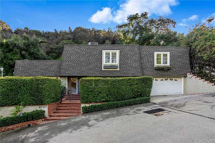 3737 Montuso Place Encino, CA 91436