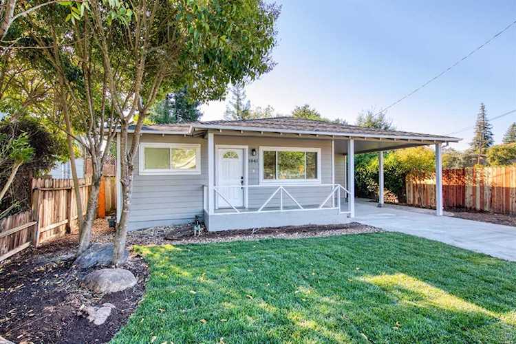 1841 Park Avenue Napa, CA 94558 | MLS 21927906 Photo 1