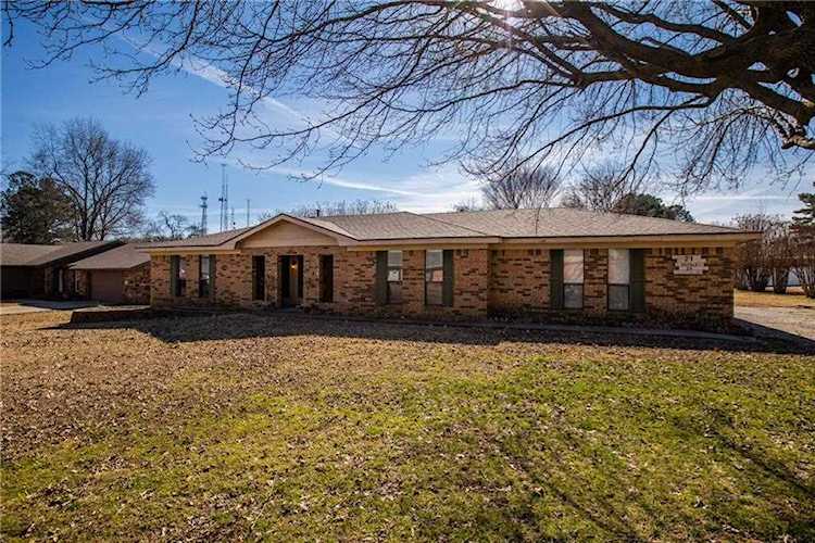 21 Royale Dr Van Buren, AR 72956