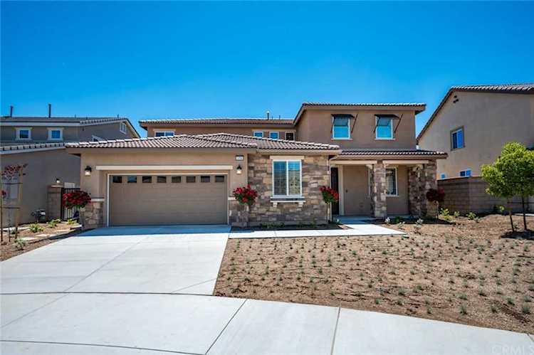 11586 Winnicut Court Jurupa Valley, CA 91752