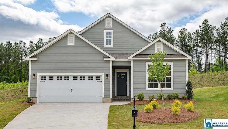 4015 Park Crossings Dr Chelsea, AL 35043