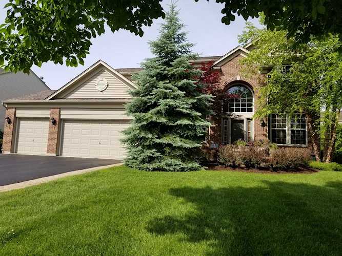 781 Porter Circle Lindenhurst, IL 60046