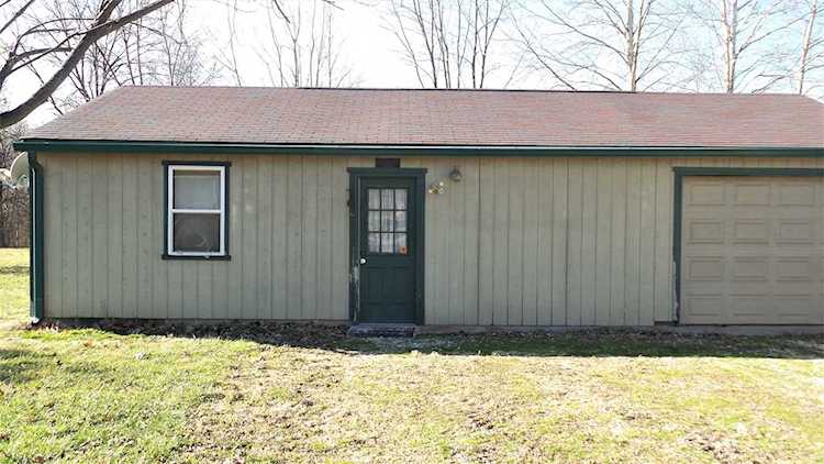 2062 S 350 E Sullivan, IN 47882