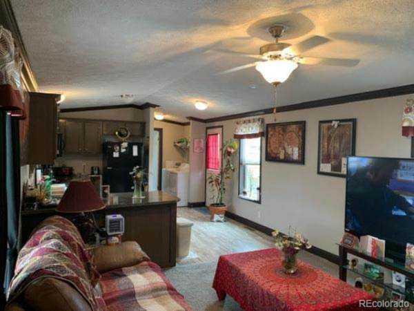 3500 S King St #42 Sheridan, CO 80110