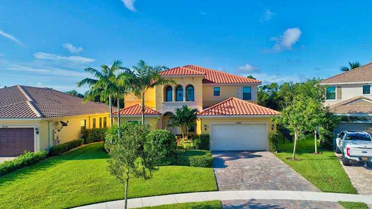 12185 Boca Reserve Lane Boca Raton, FL 33428