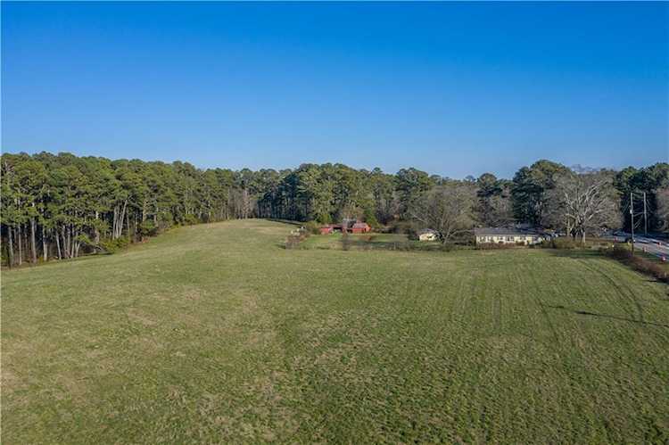 1240 Mayfield Rd Alpharetta, GA 30009