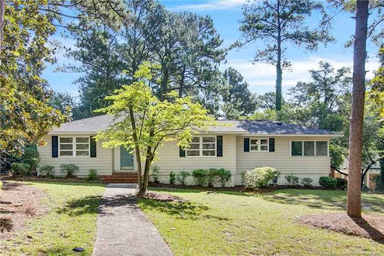516 Valley Rd Fayetteville, NC 28305
