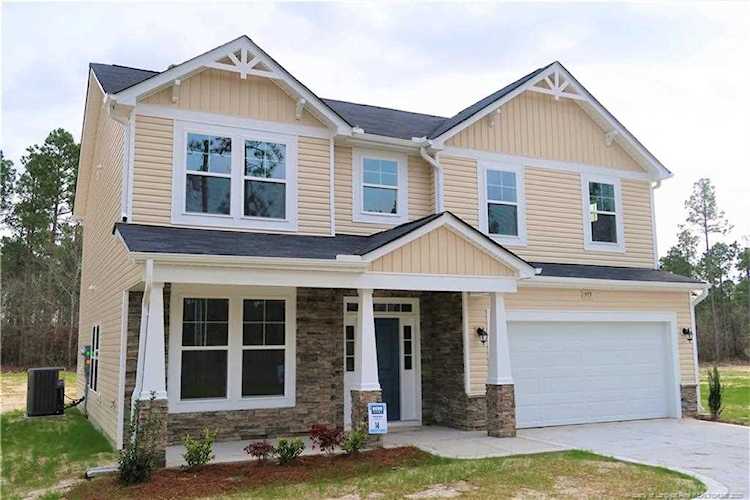 975 Montrose Rd Raeford, NC 28376
