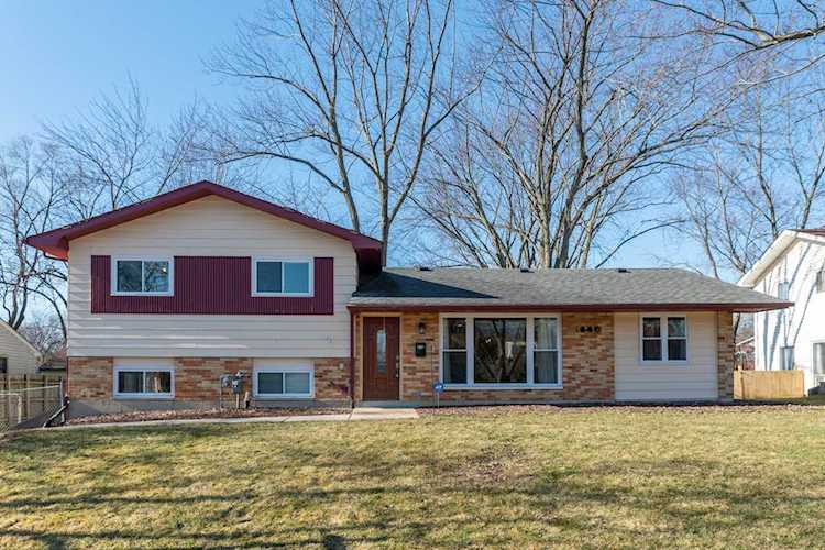 1640 Kent Rd Hoffman Estates, IL 60169