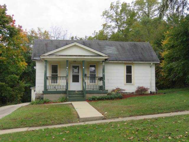 627 Sherman Ave Elgin, IL 60120 | MLS 10572226 Photo 1