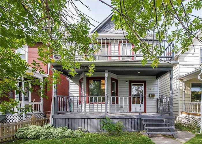 2517 16A Street SE Calgary, AB T2G 3S9