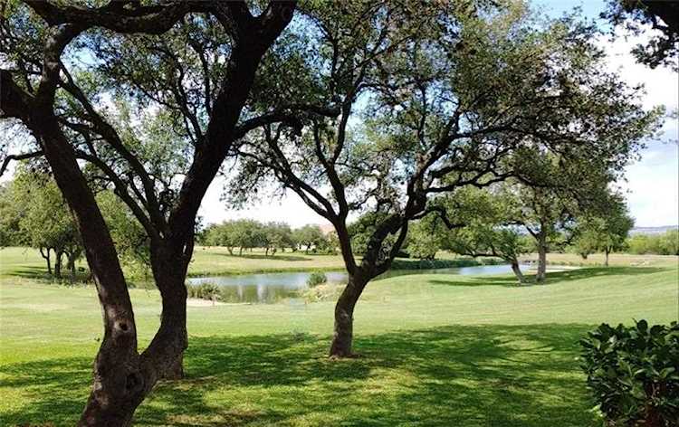 2112 Lauren Dr Spicewood, TX 78669