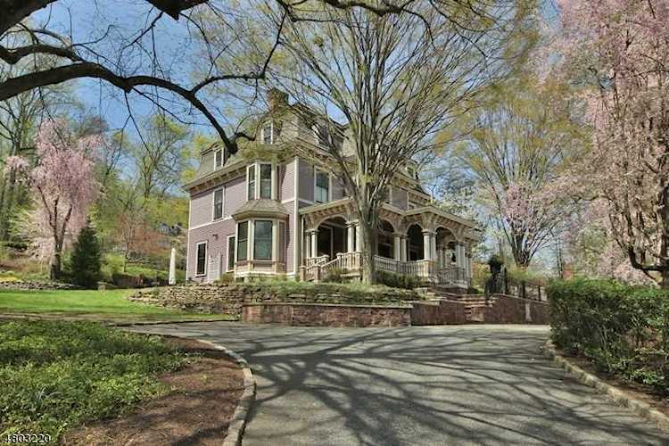 176 S Mountain Ave Montclair Twp., NJ 07042