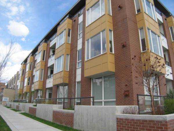1000 Centre Avenue NE #107 Calgary, AB T2E 9C4